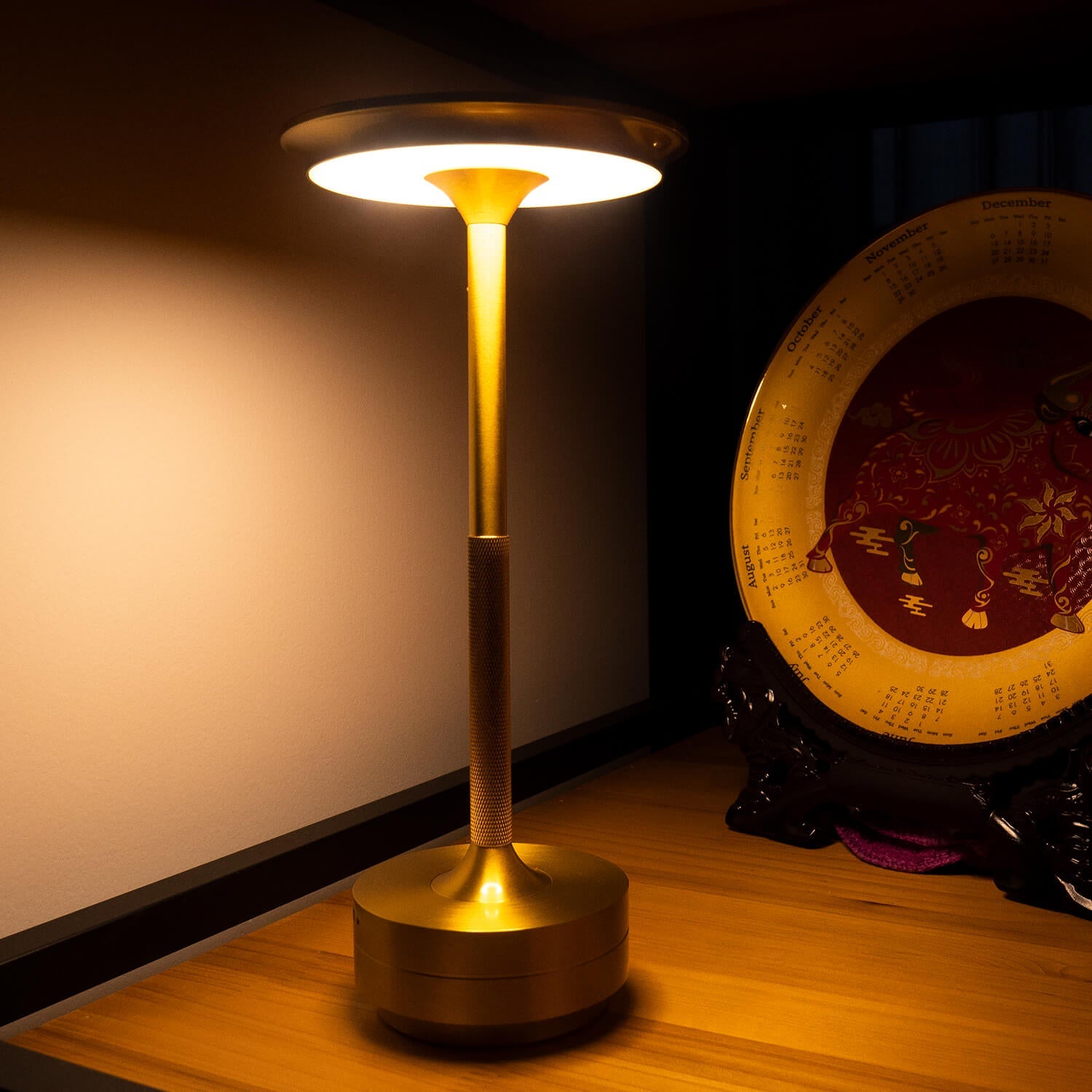 CZBRM™ Metallic Cordless Table Lamp