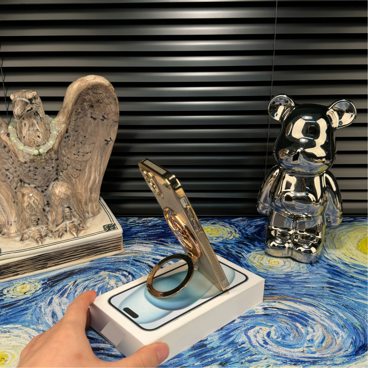 Heat Dissipation Gyro Rotating Magnetic Bracket Phone Case