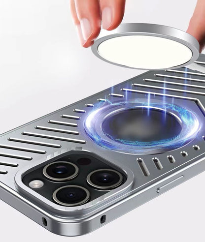 Ice-dazzling Magnetic Metal Buckle Heat Dissipation Phone Case