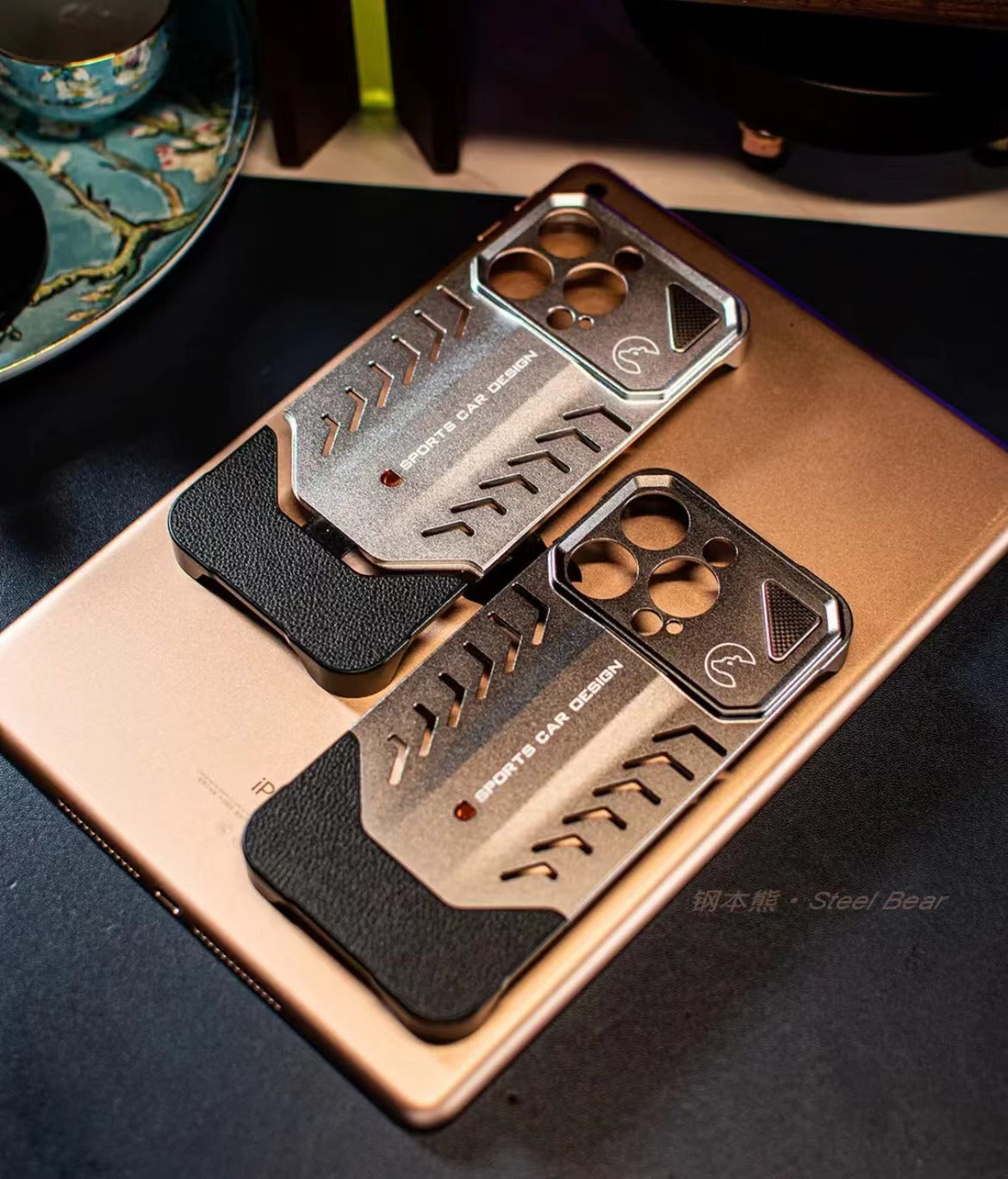 2025 New Supercar Design Metal Heat Dissipation Phone Case