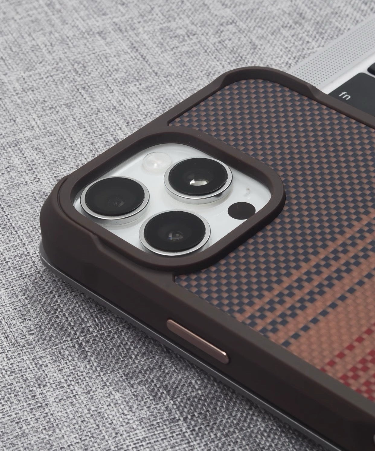 Kevlar Carbon Fiber Leather Anti-Fall Magnetic Phone Case