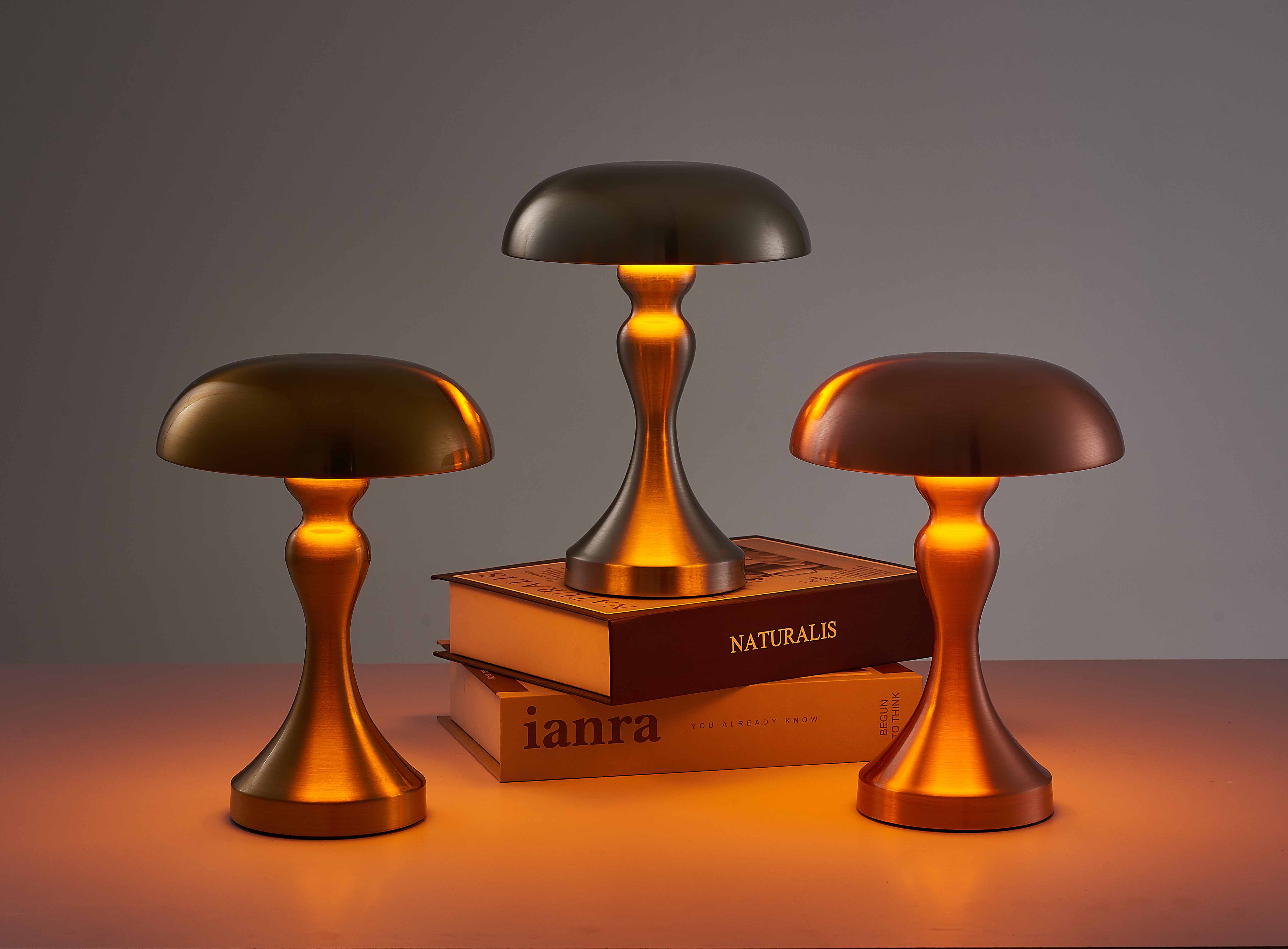 Vezir™ Table Lamp