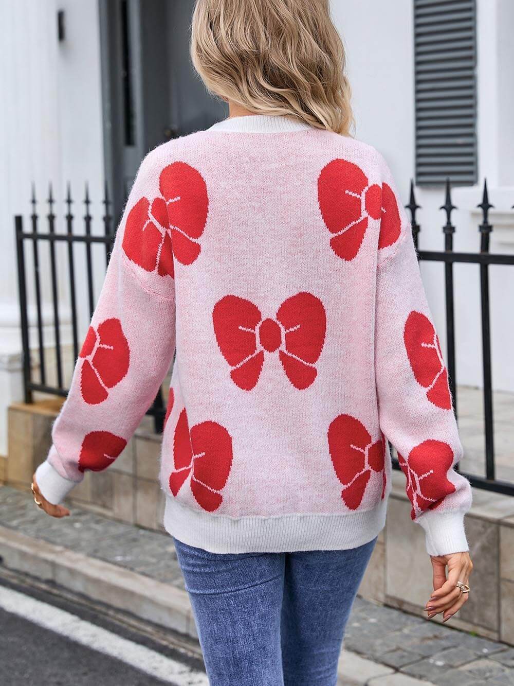 Classic Fashionable Loose Round Neck Knitted Bow Sweater