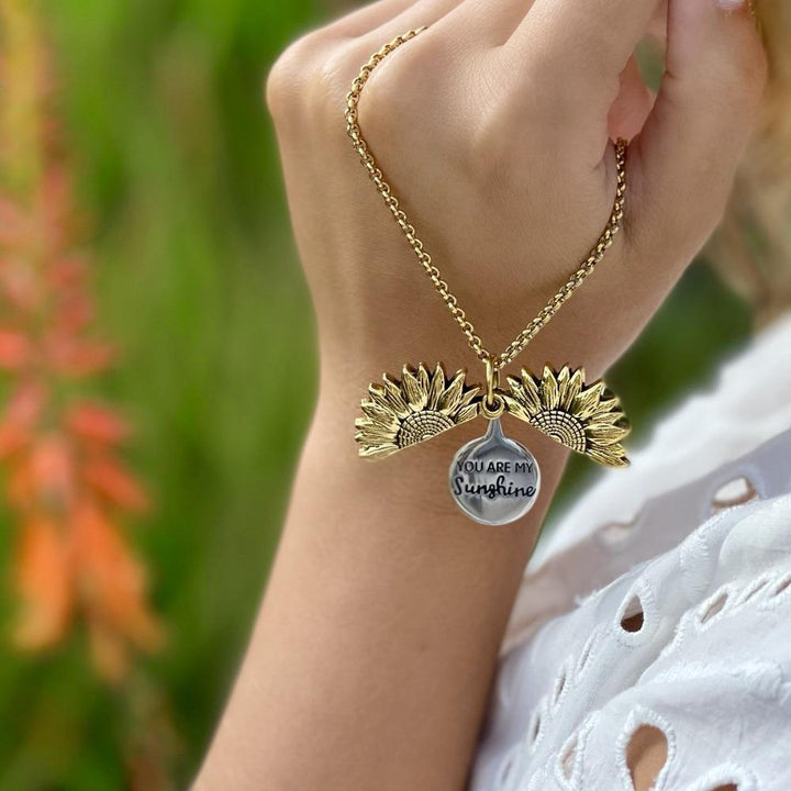 🌻"YOU ARE MY SUNSHINE" SUNFLOWER NECKLACE WITH GIFT BOX