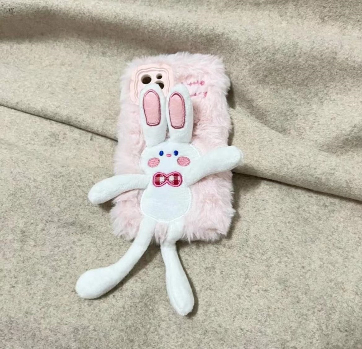 Pull the rabbit phone case